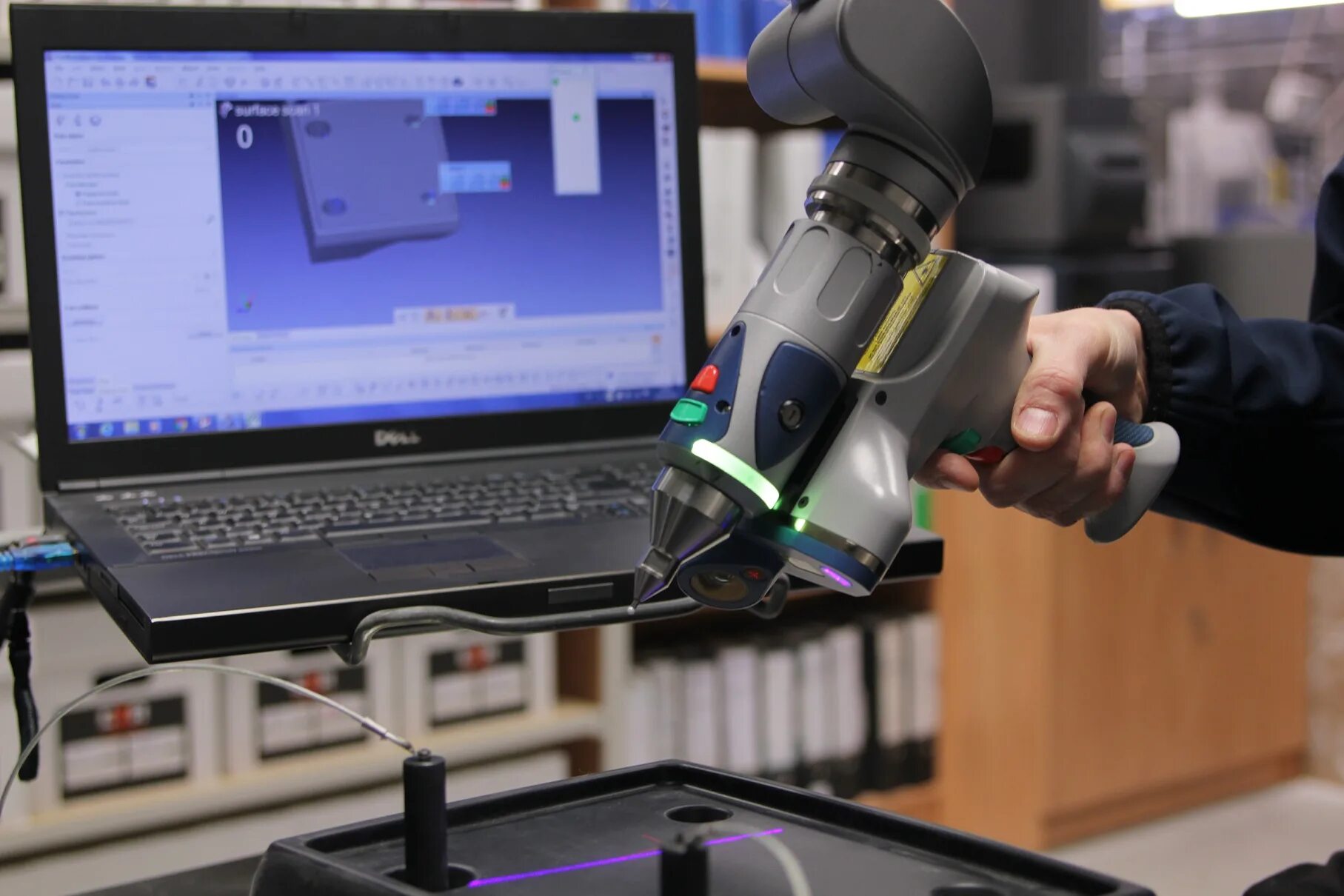 Scan technology. Contact 3d. (large scanning tct).