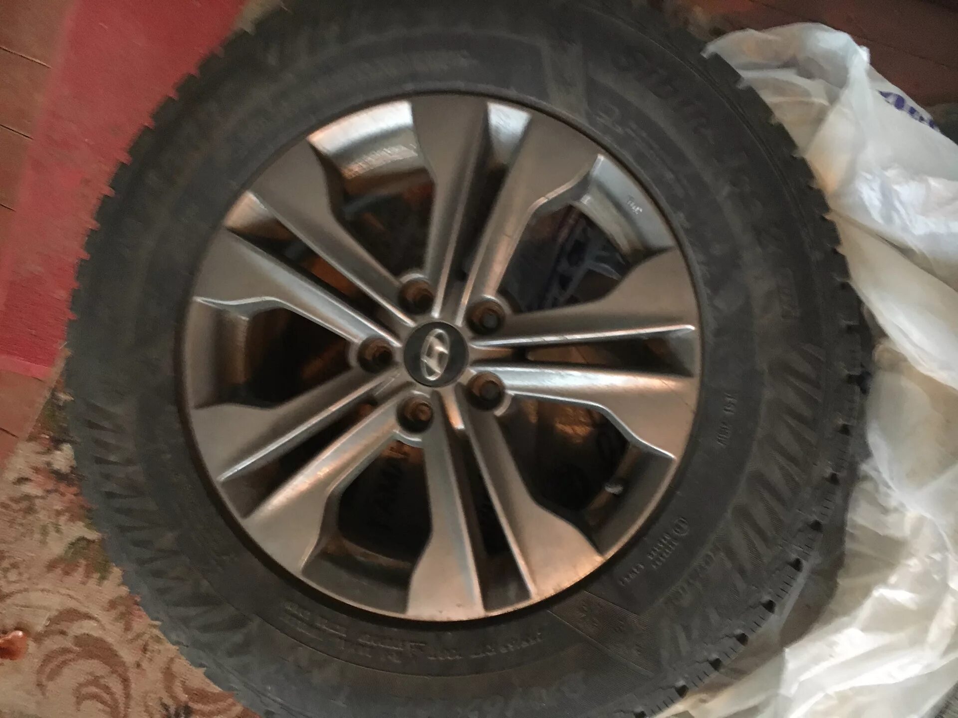 Оригинальные диски hyundai santa fe r17. Резина на хендай санта фе. Santa fe диски r20. 255/55 r19 hyundai santa fe. Резина на хендай санта фе.