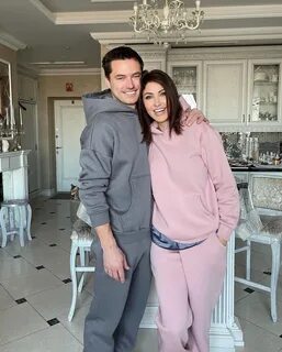 Роман Мальков и Анастасия Макеева www.starhit.ru. 