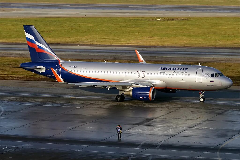 Покупка самолетов аэрофлотом. Аэробус а320 Аэрофлот. Airbus a320-214 Аэрофлот. A320 VP-BNT. Airbus a320 Аэрофлот борты.