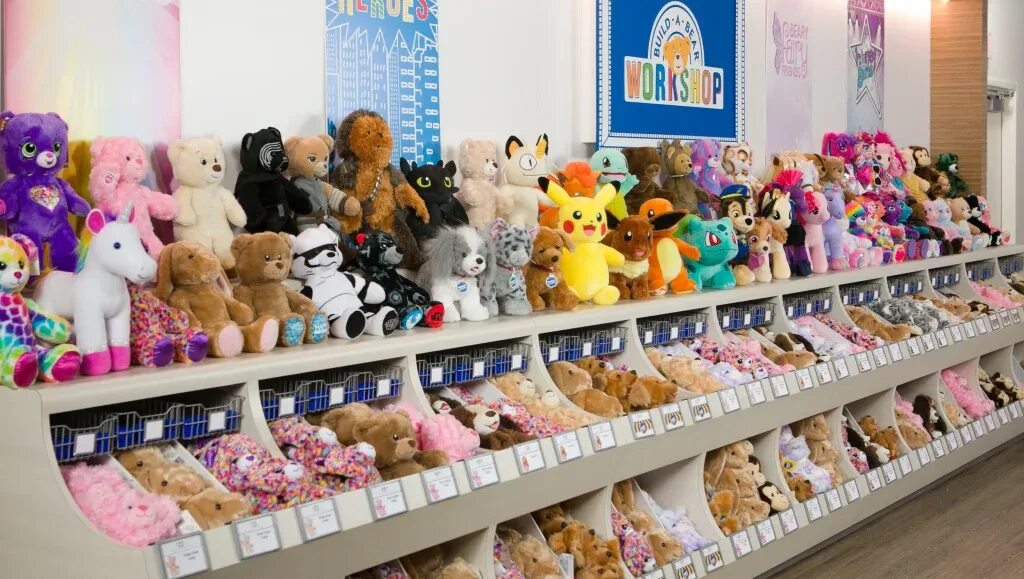Дубай магазин мягких игрушек. Build a bear workshop игрушка. Детский мир магазин. Build a bear магазины. Создай игрушку магазин.