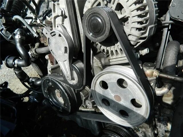 Ремень генератора а5. Приводной ремень ауди а4 1.8 турбо. приводной ремень ауди а5 1.8. приводной ремень ауди а4 б7 alt. ауди с4 2.5 приводной ремень.