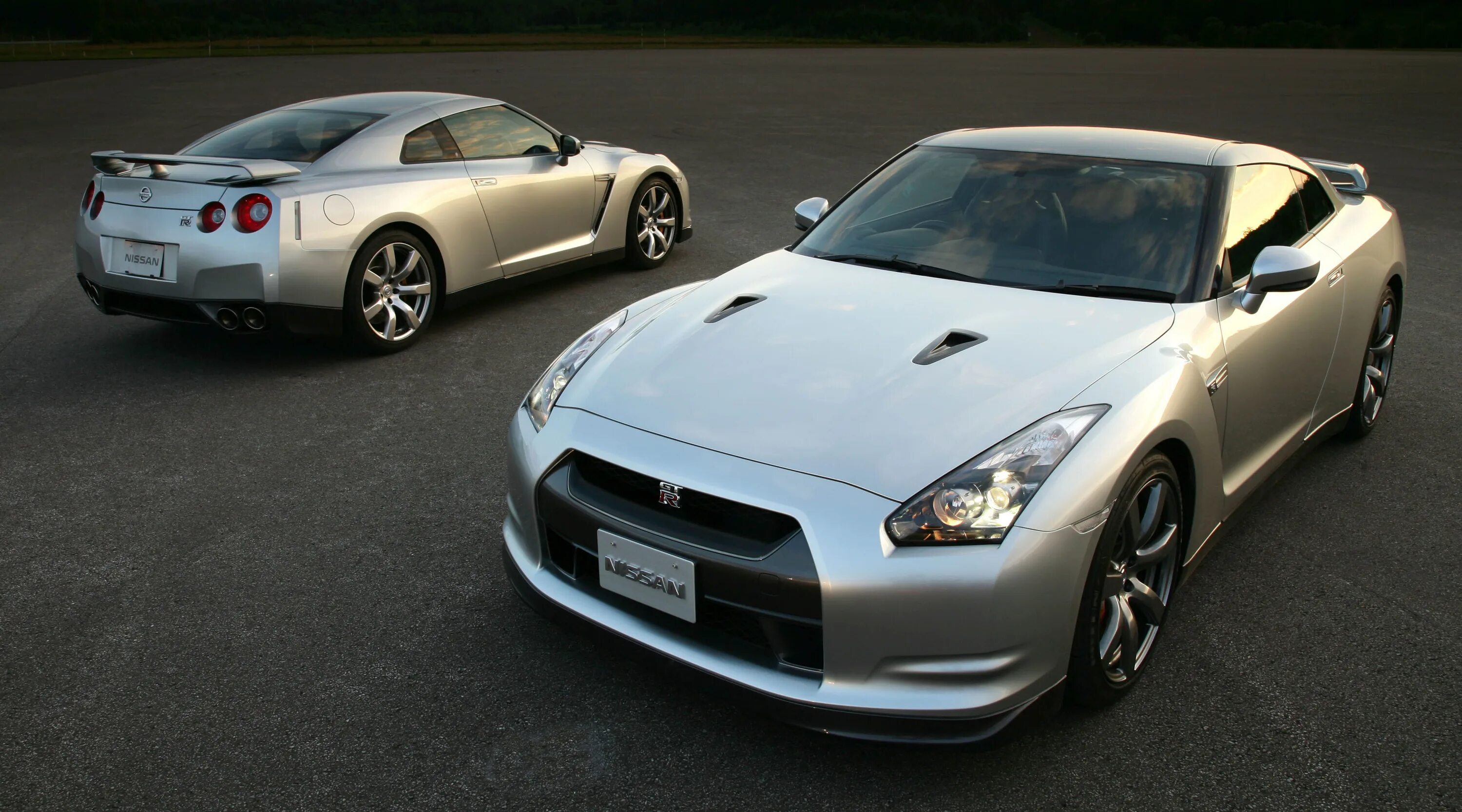 Японская иномарка 6. Nissan Skyline GTR r35. Nissan Skyline r35 GTR Форсаж. Nissan GTR r35 2007. Ниссан ГТР 30.