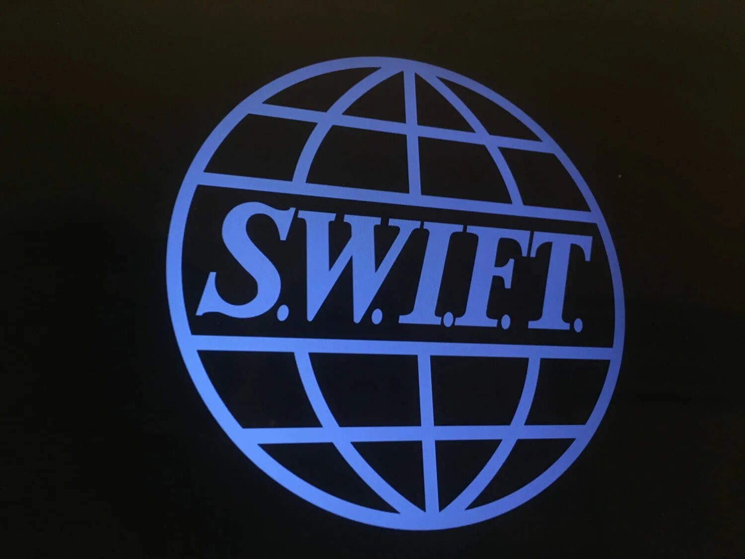 Система swift банки. Система swift что это такое. swift (платёжная система). swift санкции. система свифт фото.