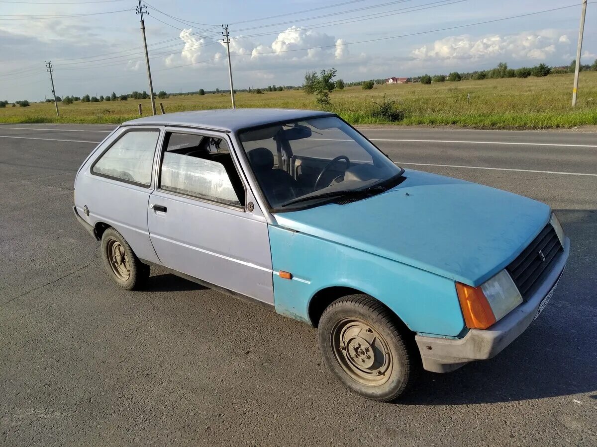 Таврия машина 2021. Заз 1102 «таврия» 1102. Zaz 1102 таврия. Заз-1102 таврия 1987. Заз 1102 «таврия» 1102.