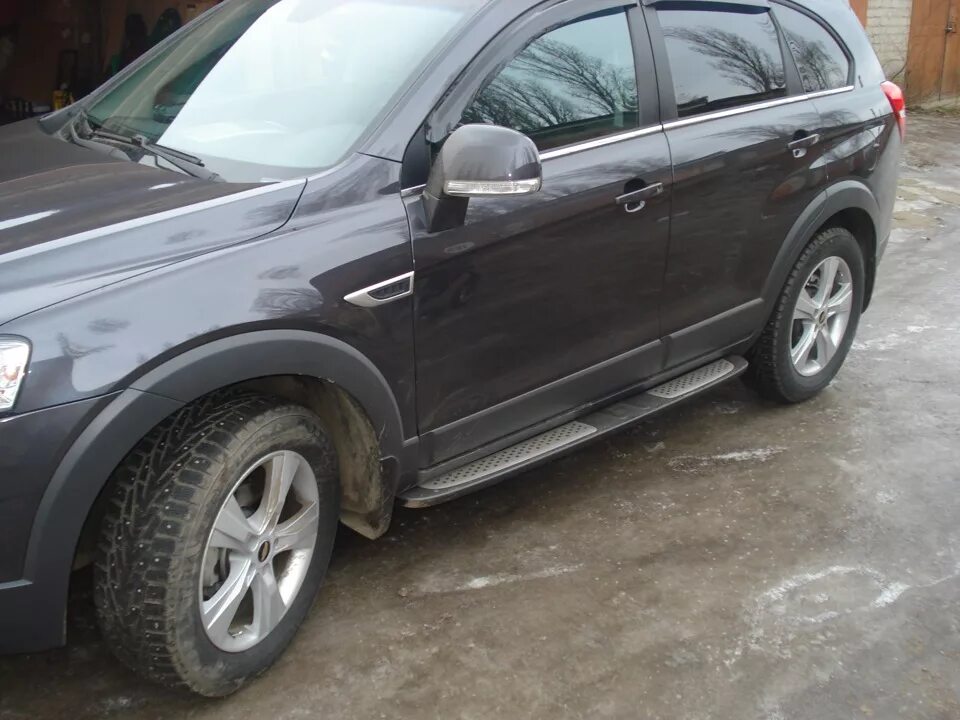 Пороги каптива. Пороги Шевроле Каптива с100. Порог Chevrolet Captiva 4. Пороги на Шевроле Каптива с140. Chevrolet Captiva c100 пороги.