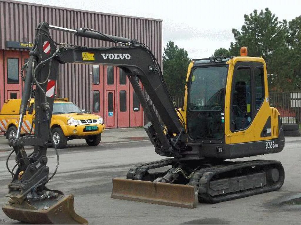 Экскаватор бу вольво. Volvo ec55. Экскаватор Volvo ec55b. Volvo 55 экскаватор. Экскаватор Volvo EW 55 В.