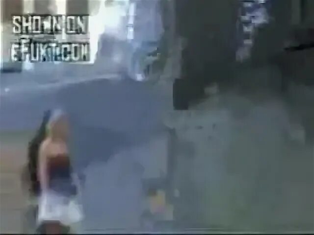 Издеваются над попой