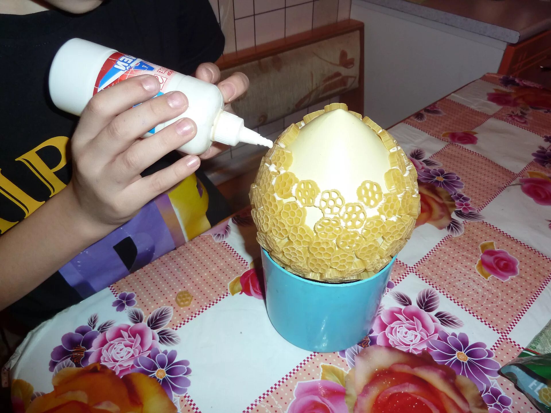 Яйцо из макаронных изделий. Яйцо из макаронных изделий