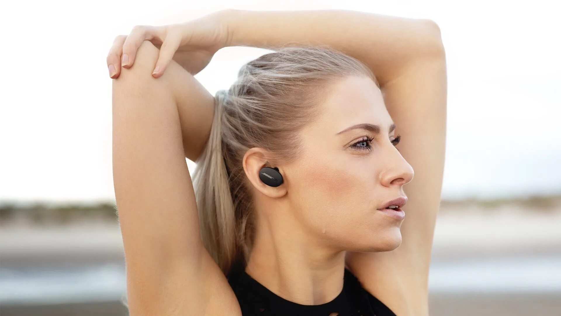 Радио на телефоне с беспроводными наушниками. Bose Sport Earbuds. TWS Bose Sport Earbuds. Bose QUIETCOMFORT Earbuds. Bluetooth Bose Sport Earbuds.