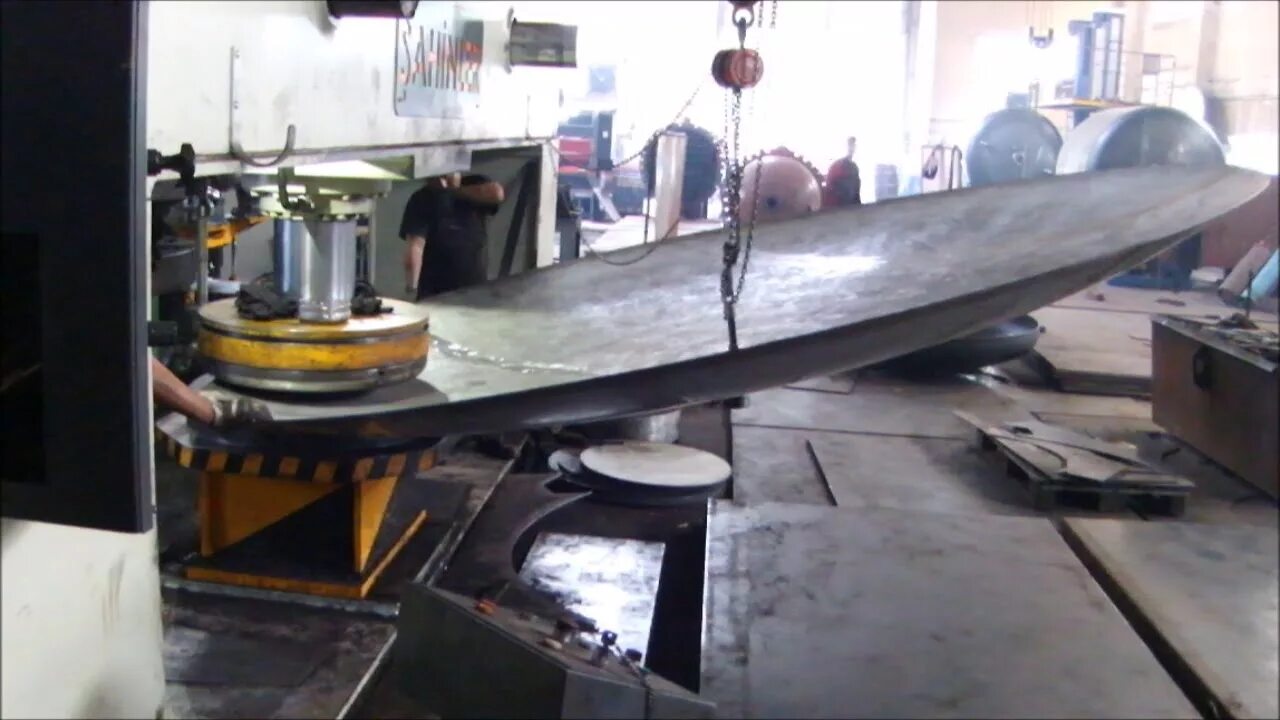 днище эллиптич 2000 производитель. оборудование для производства сферических днищ. эллиптическое днище 1200. холодное фланжирование эллиптических днищ. днище эллиптическое гост 6533-78.