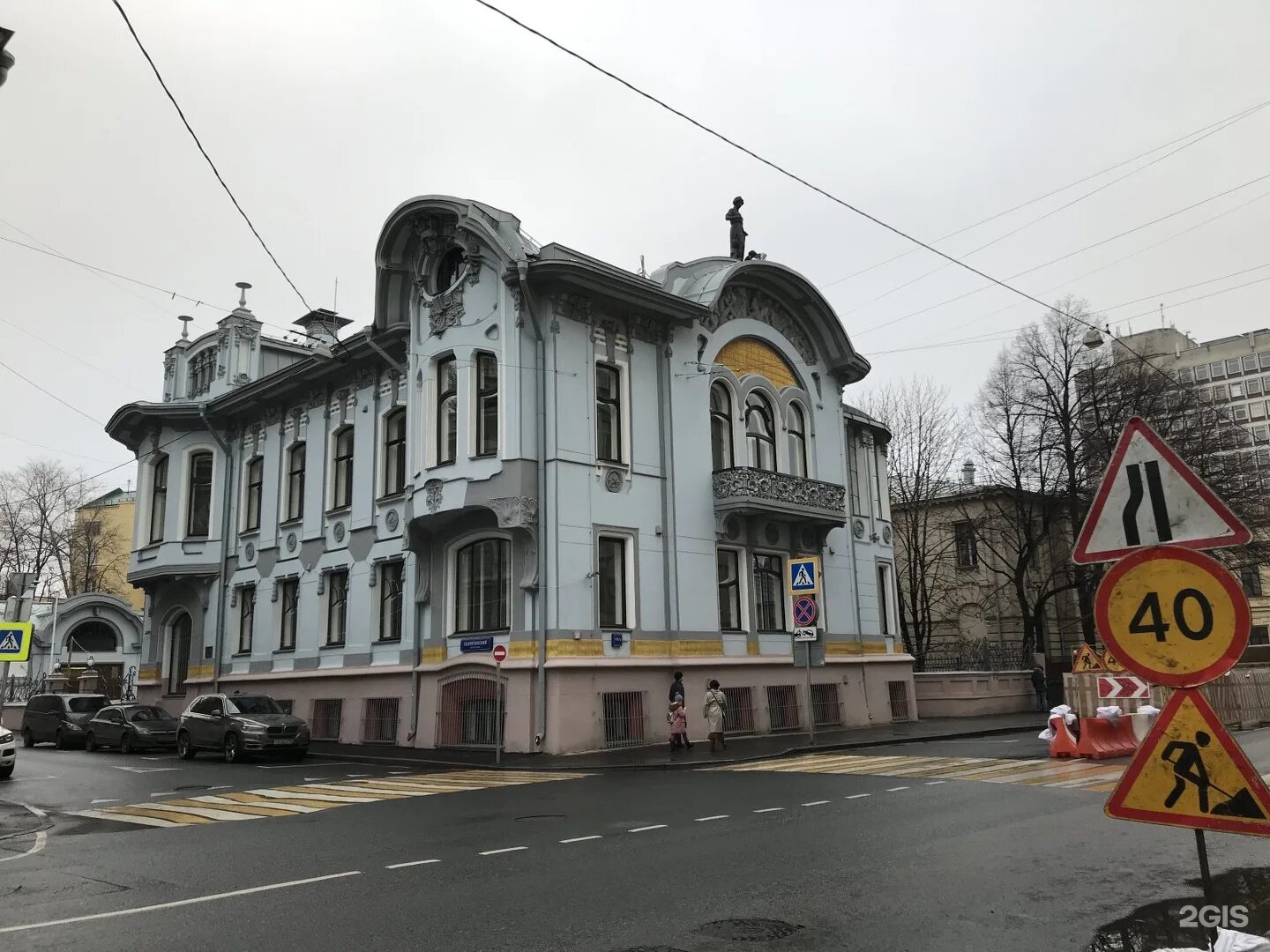 Дом искусств на поварской улице. Поварская улица, 442стр1. поварская улица 20 москва. особняк миндовского на поварской, 44. поварская 442.