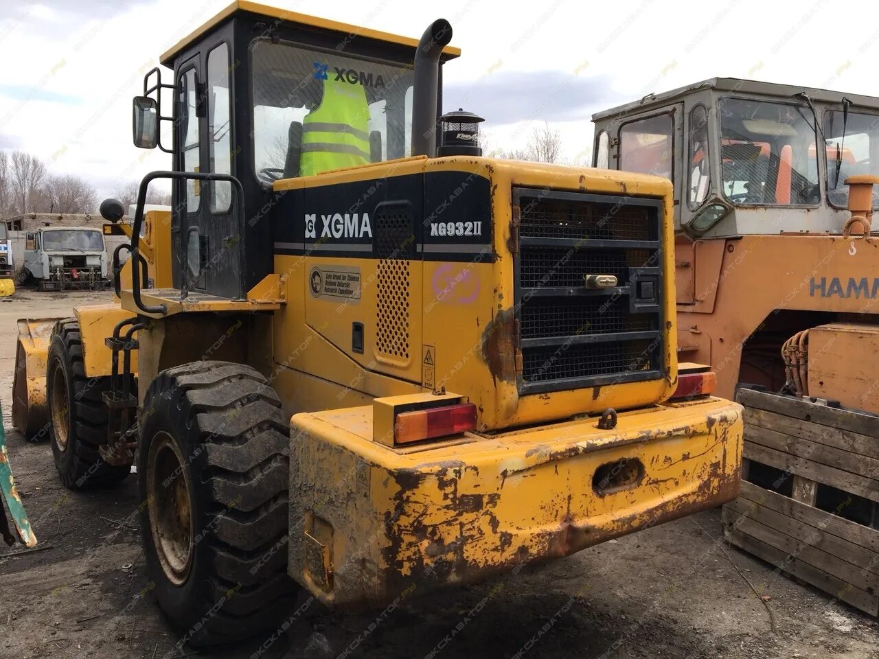 Xgma xg931. Фронтальный погрузчик xgma 932. Фронтальный погрузчик люгонг 835. Фронтальный погрузчик лиугонг 835. Xgma xg932h.