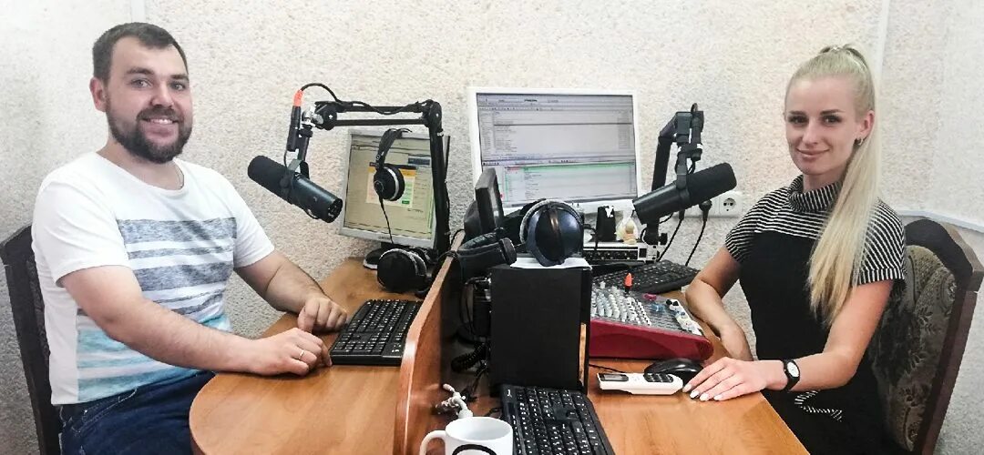 Радио лида 100. Радио лида 100. Радио лида 100. Радио лида 100. 6 fm.