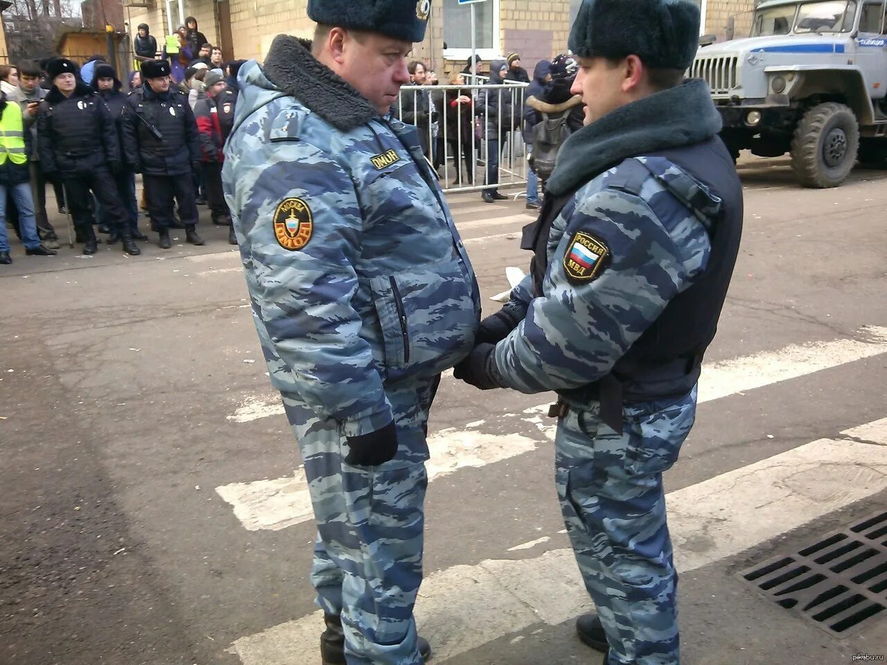 Сколько ехал омон. ОМОН. Полиция ОМОН. ОМОН МВД. ОМОН милиция.