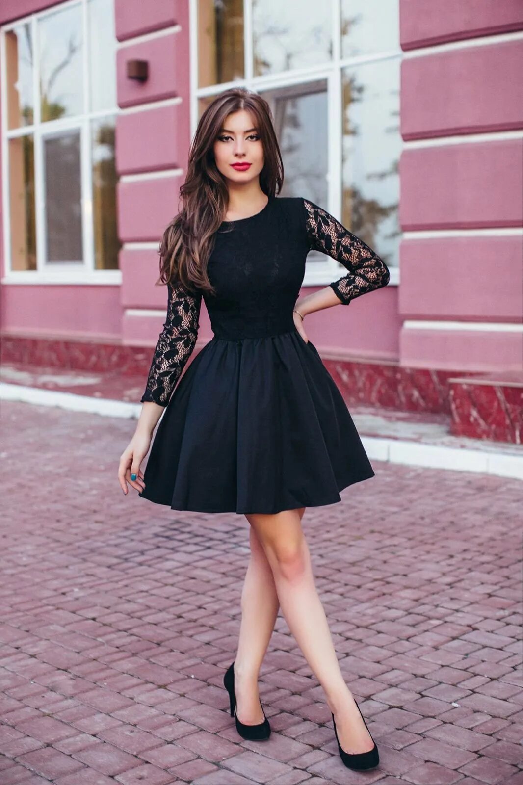 Красное платье с пышной юбкой. Короткое платье. Черное платье с пышной юбкой. Шикарные платья. Платье черное.