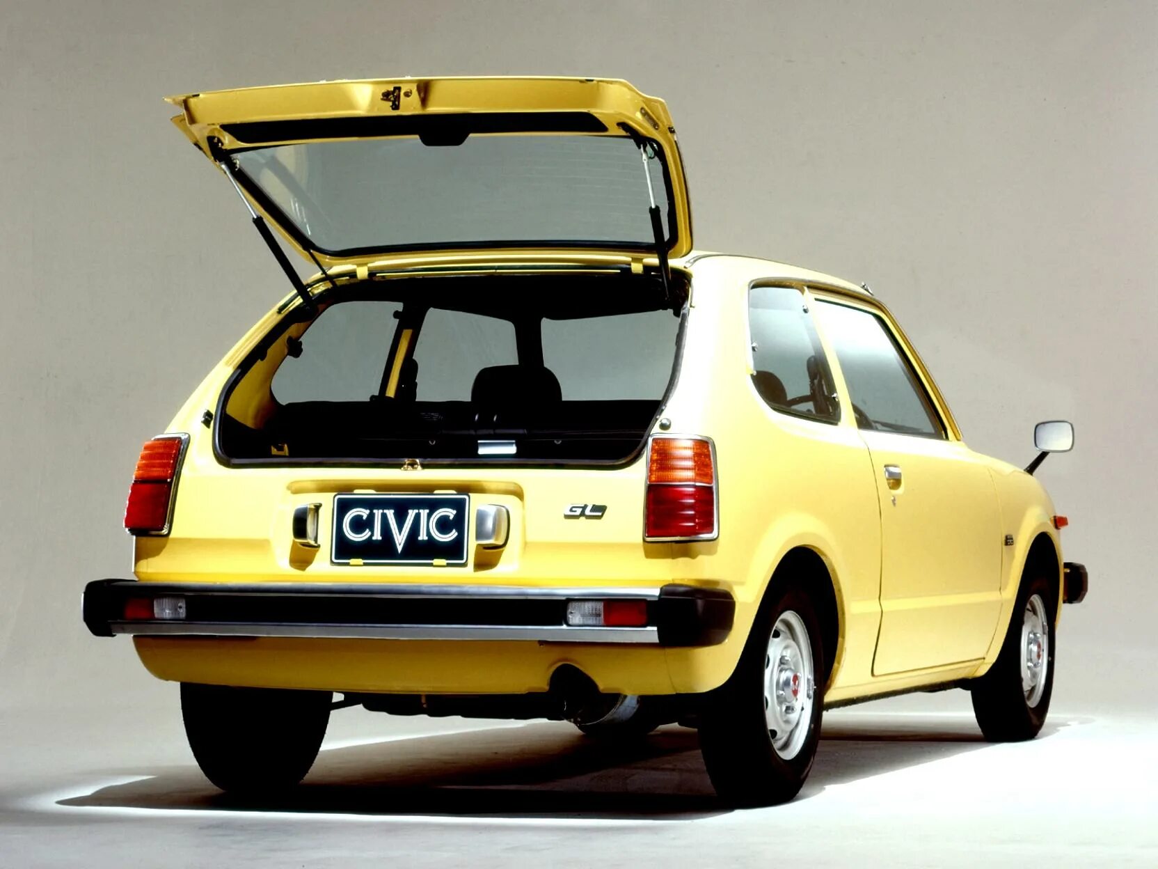 Honda civic 1983. Honda civic 1972. Хонда цивик 1 поколение. Honda civic 1 поколение. Honda civic 1972.