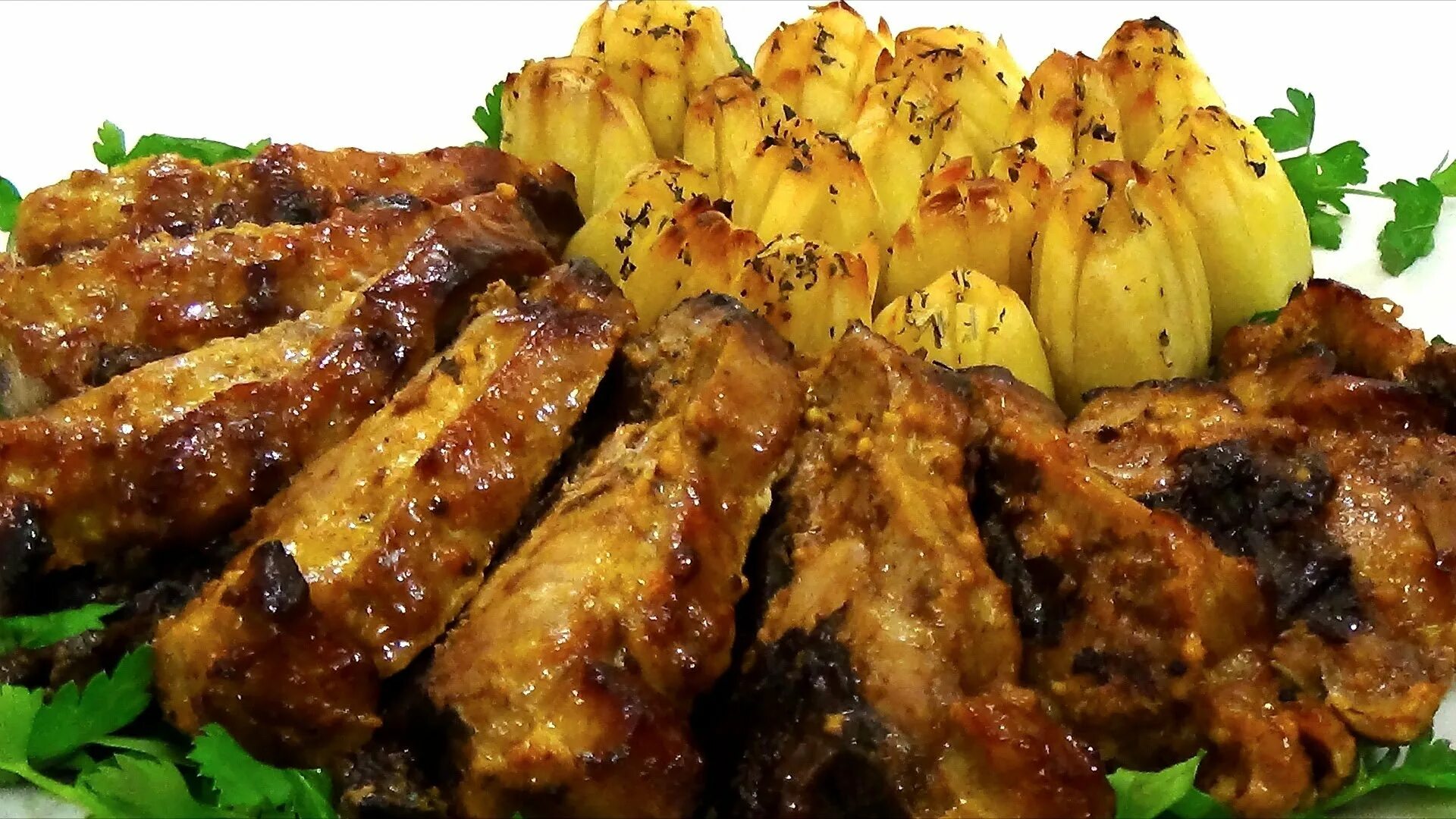 Горячее в духовке быстро. Горячее блюдо на праздничный стол. мясо в духовке. мясные блюда на праздничный стол. блюда из свинины.