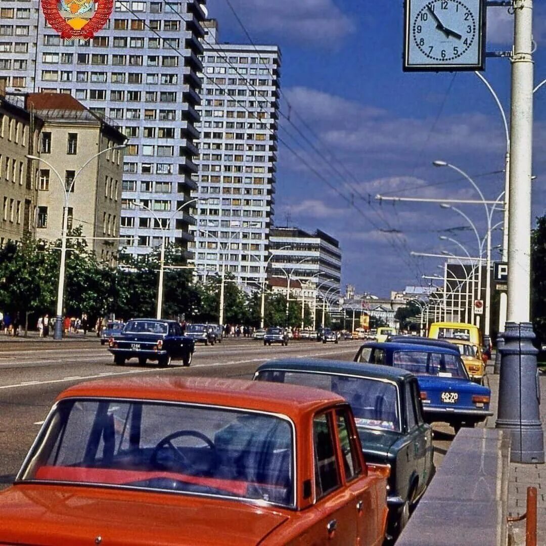 100 города советского. Проспект Калинина Москва. Проспект Калинина новый Арбат 1978. Калининский проспект в Москве. Проспект Калинина Москва 1975.