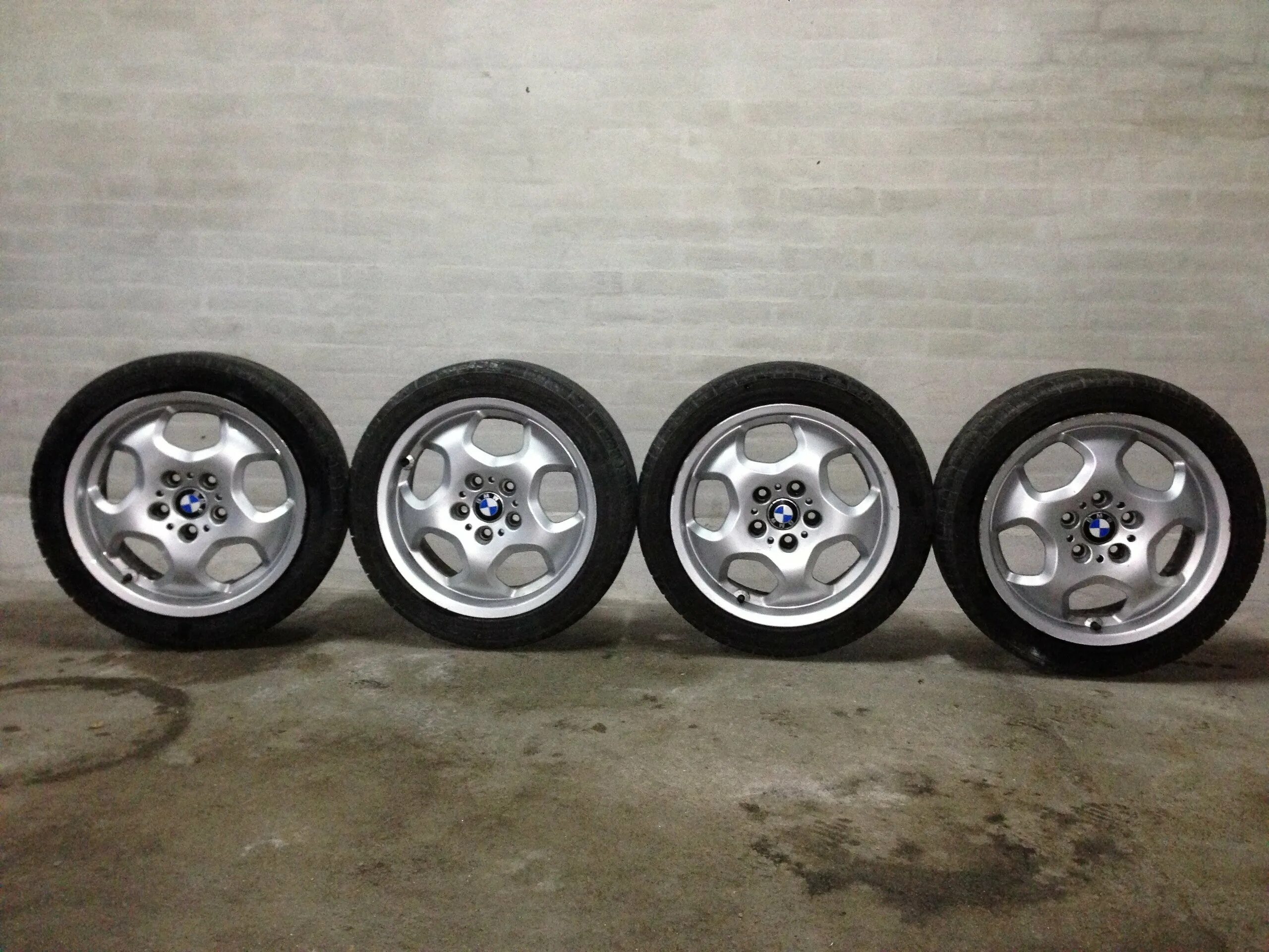 26 style. Bmw style 23. style 23 bmw r16. bmw e36 23 style. диски bmw style 23 e36.
