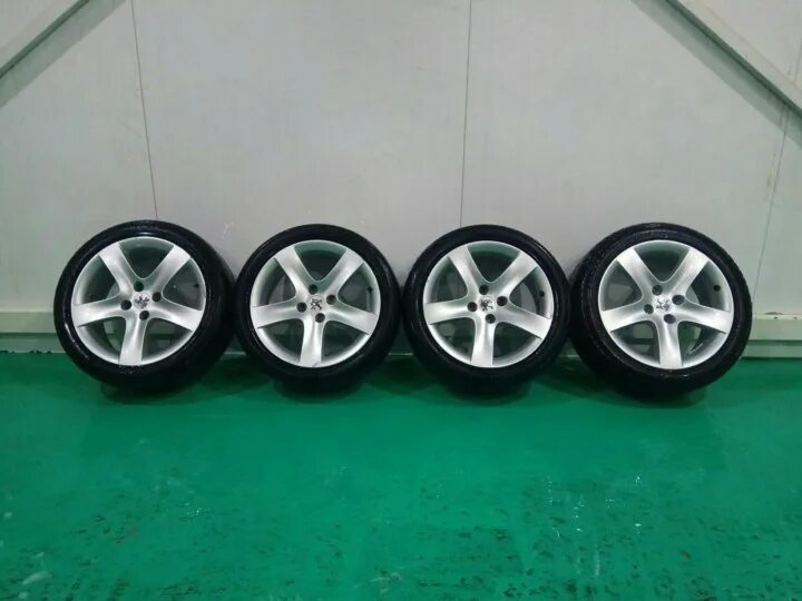 Диски пежо 407 r16. Peugeot 407 r17 cosmos. Диски ситроен 4х108 r17. Литые диски r17 peugeot. Диски пежо 3008 r17 оригинал.