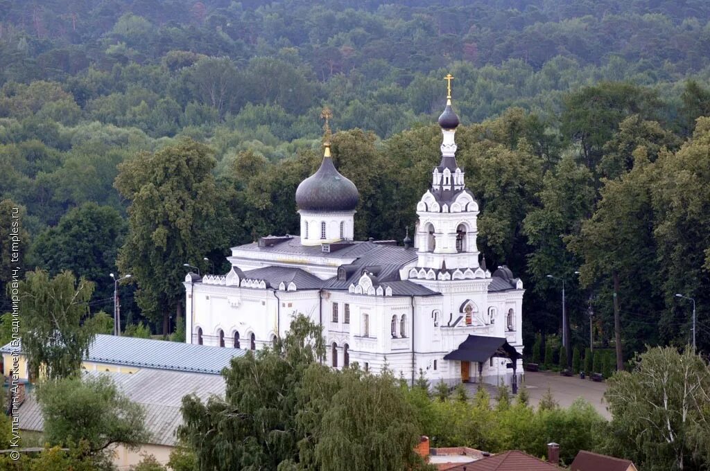 церковь троицы живоначальнойв в троице-лыкове внутри. храм успения богородицы в троице лыково. храм успения пресвятой богородицы в троице-лыково. троицкая церковь москва троице лыково. храм успения в троице лыково.