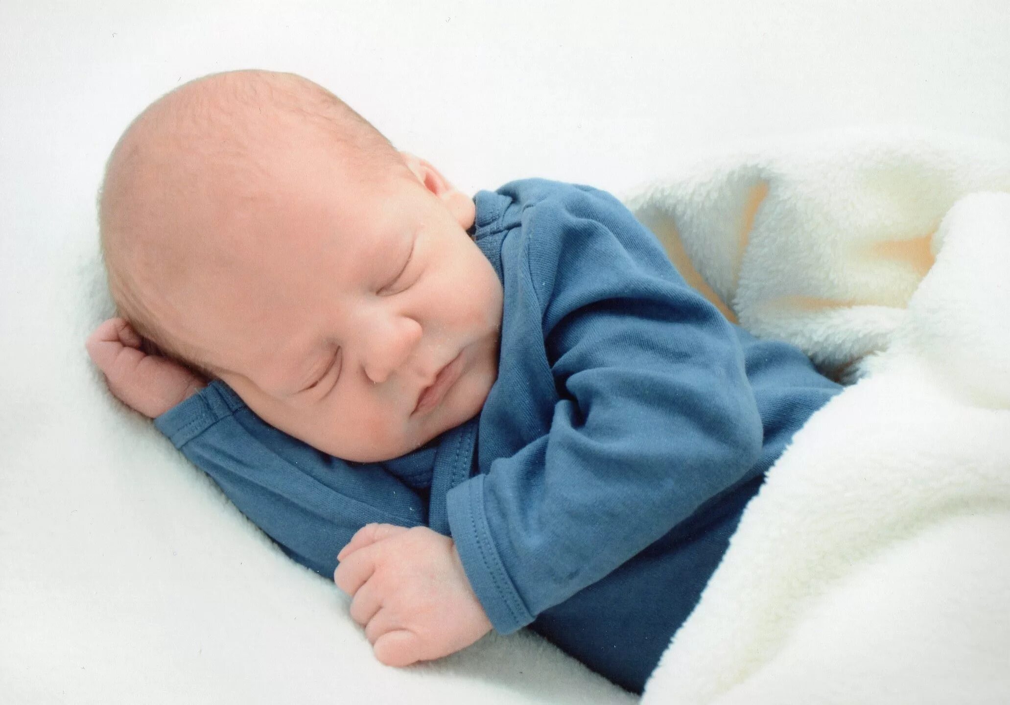 К чему снится новорожденный мальчик на руках. Спящий ребенок. Младенческий Возраст. Спящие малыши. Сон младенца.