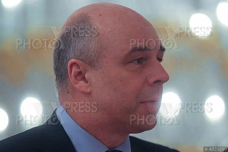 Антон силуанов молодой. Антон силуанов улыбка. Антон силуанов национальность. Силуанов антон германович жена. Антон германович силуанов председатель наблюдательного совета втб.