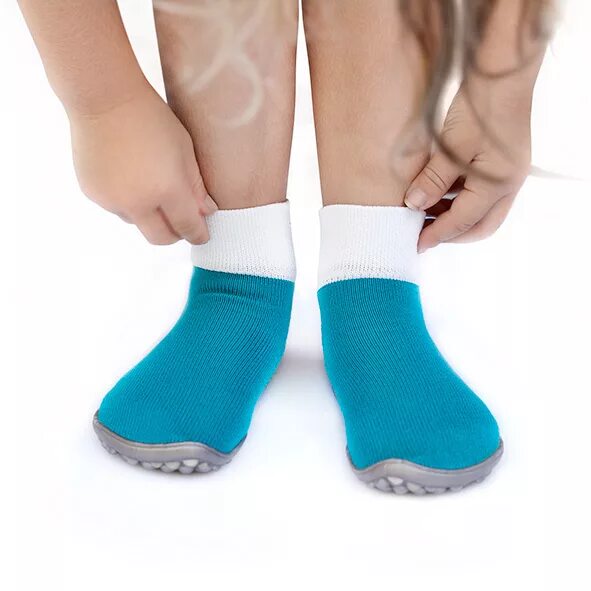 Носки с подошвой для детей. Ортопедические носки для детей. Носки с резиновой подошвой. Носки с подошвой детские. Носки детские с прорезиненной подошвой.