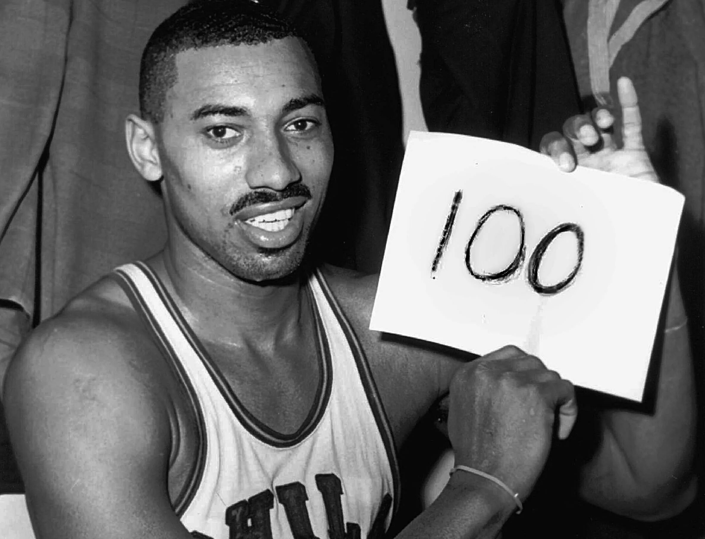 Чемберлен 100 очков в матче