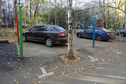 Парковки москвы во дворах