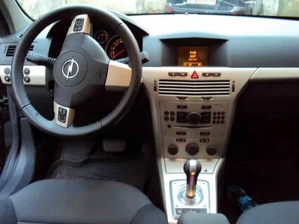 Opel astra робот