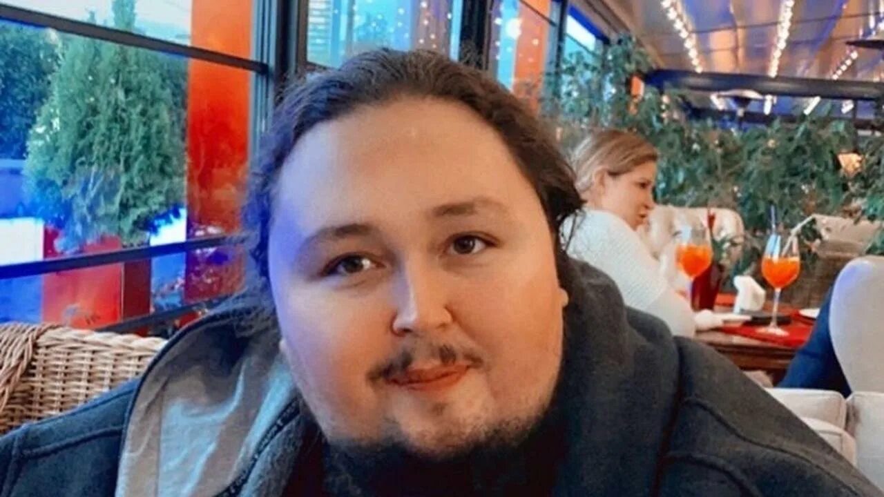 Сын никаса в самолете. Сын никаса в самолете. Сын никаса в самолете. Сын никаса в самолете. Сафронов в самолете застрял.