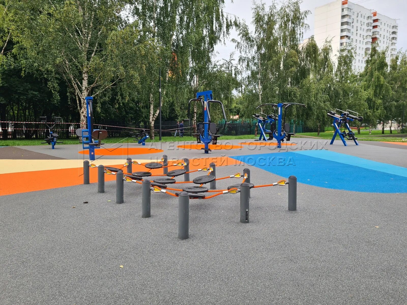 Детская площадка. Спорт шипиловская. Арена альфа спорт. Детские площадки. Спорт шипиловская.