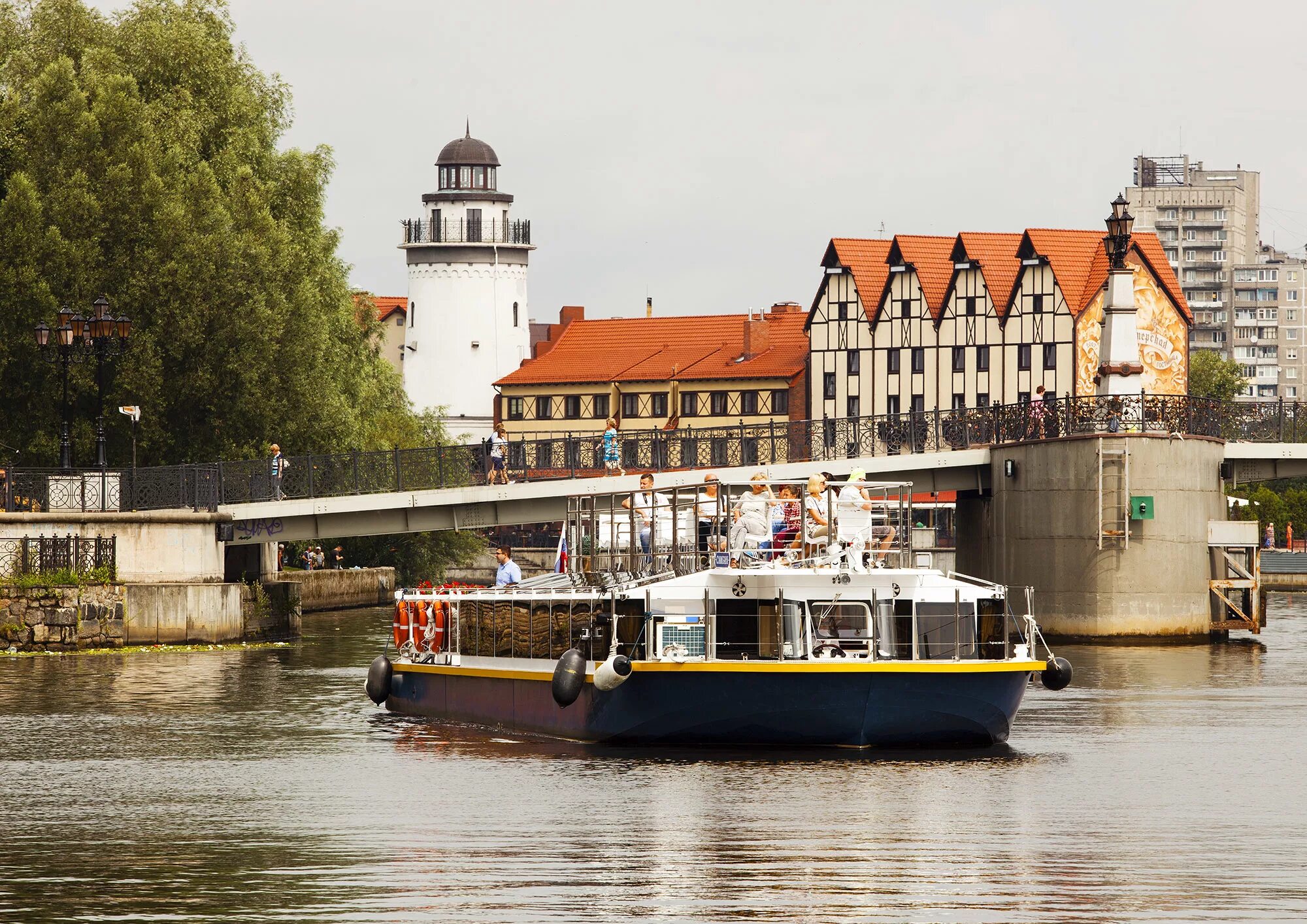 Корабль самбия калининград. Теплоход калининград. Калининград, теплоход «калининград — кёнигсберг». Самбия калининград прогулка. Калининград, теплоход «калининград — кёнигсберг».