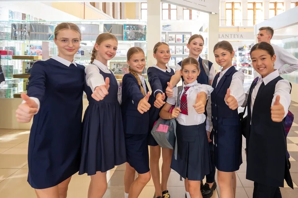 Какая школьная форма будет в 2024 году. Школа 800 нижний новгород. новая школа в нижнем новгороде 800. школьная форма фото. единая школьная форма.