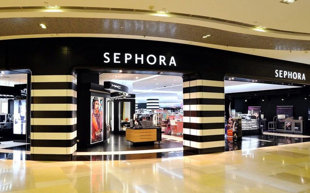 Sephora germany. бренд sephora (lvmh). сефора ростов на дону. вывеска парфюмерного магазина. сефора смоленская площадь 6.
