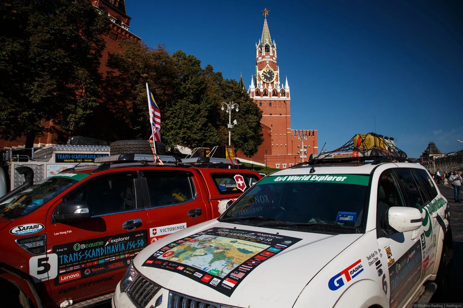 Новости москвы спб. Гонки около Кремля. Автоспорт группа.