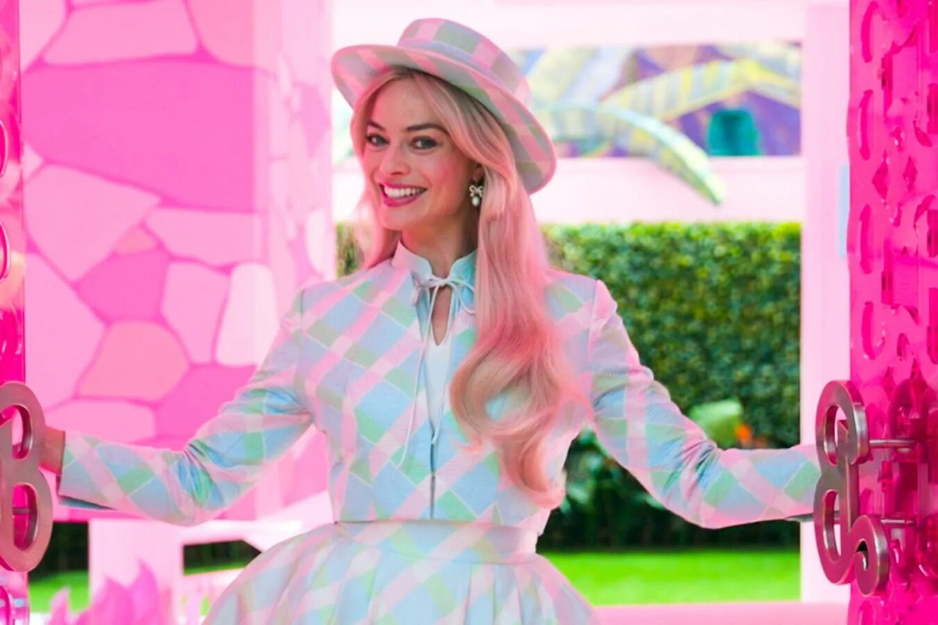 Марго робби 2023. Марго робби. Марго робби 2023. Марго робби 2023. Марго робби на золотом глобусе.