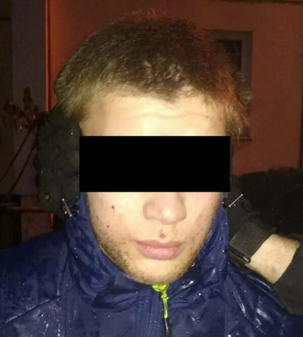 арестованные девушки. марш студентов в минске. задержан студент. задержан студент. омоновский общаги.