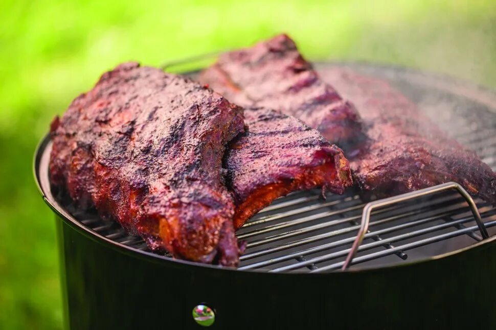 Коптильня на углях. Weber smokey mountain. weber смокер. weber smokey mountain cooker. коптильня weber.