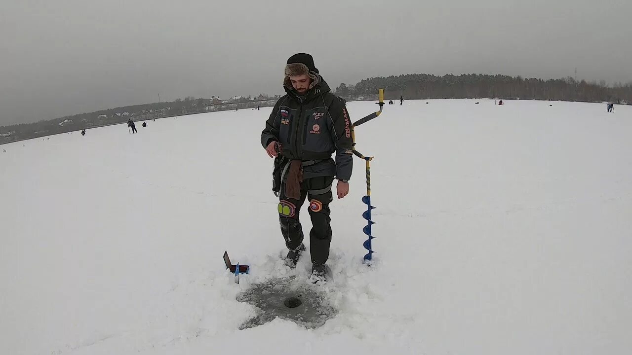 Рыбалка на озере неро. Аборинское озеро рыбалка. Озеро Аборинское Ногинский район. Озеро Неро рыбалка. Спортивные мормышки для зимней рыбалки.