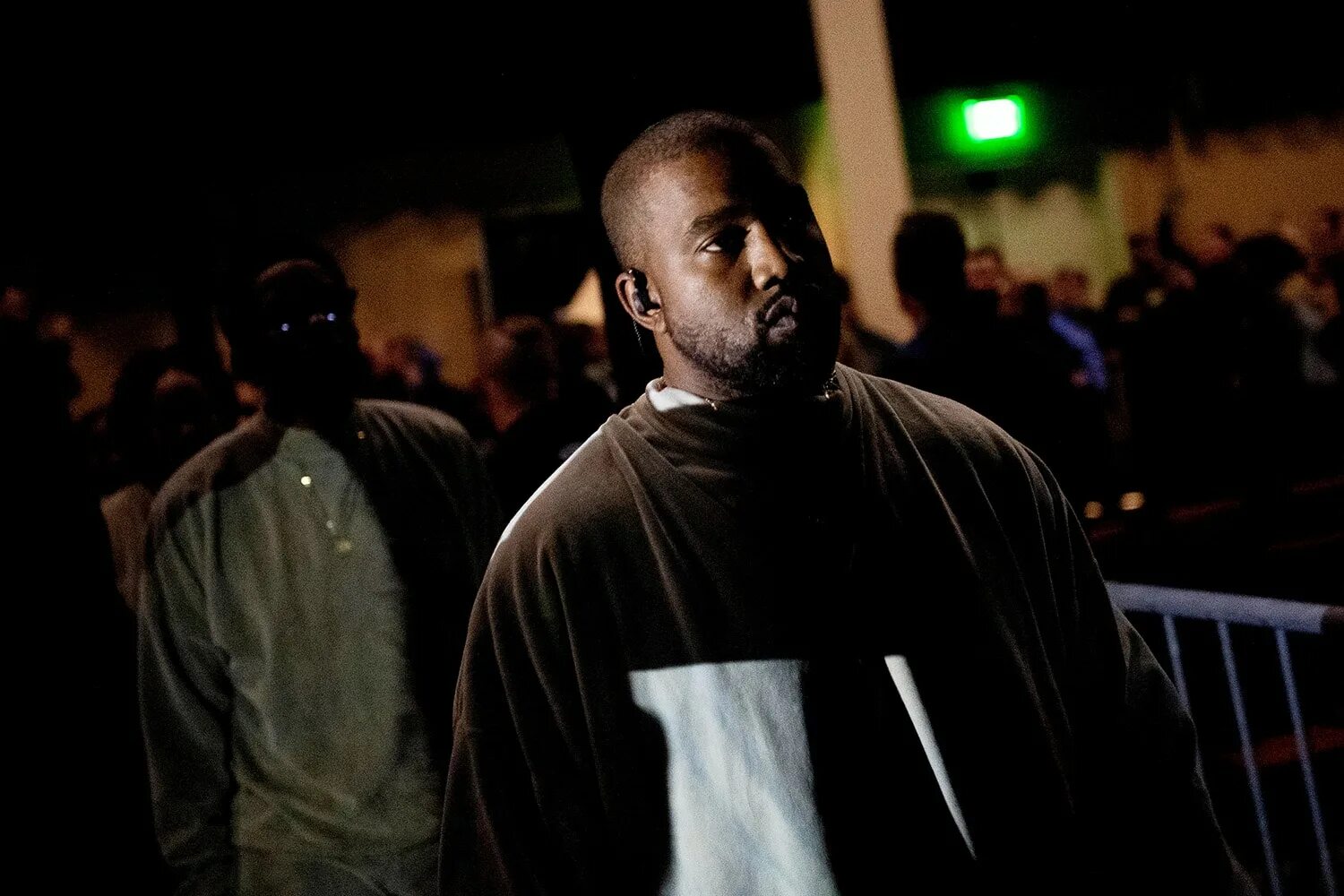 Nike kanye west. Stars kanye west ty dolla. Vultures 1 kanye west. Ty dolla sign певец. Stars kanye west ty dolla.