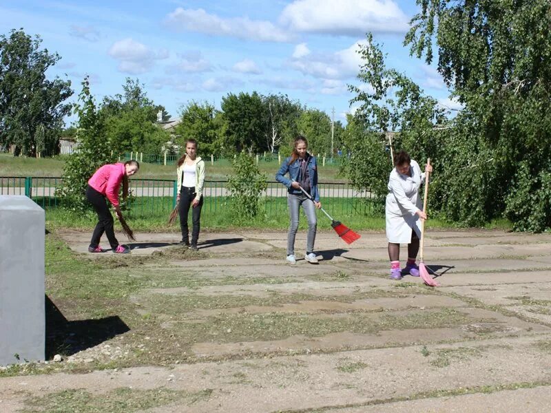 Село Ивановка Ивантеевский район Саратовская область. Село Чернава Ивантеевский район. Школа Раевка Ивантеевский район Саратовская область. Школа села Раевка Ивантеевского района Саратовской области. Погода знаменский саратовской области ивантеевский район