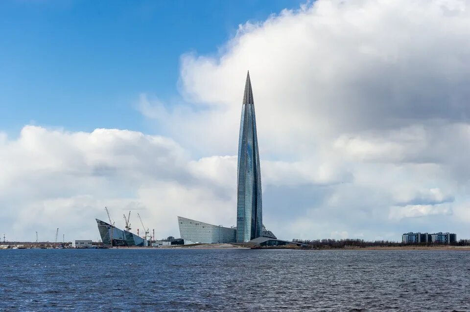 Лахта центр санкт-петербург небоскреб. Санкт-петербург башня лахта. Башня спб лахта. Лахта башня. Лахта холл фото.