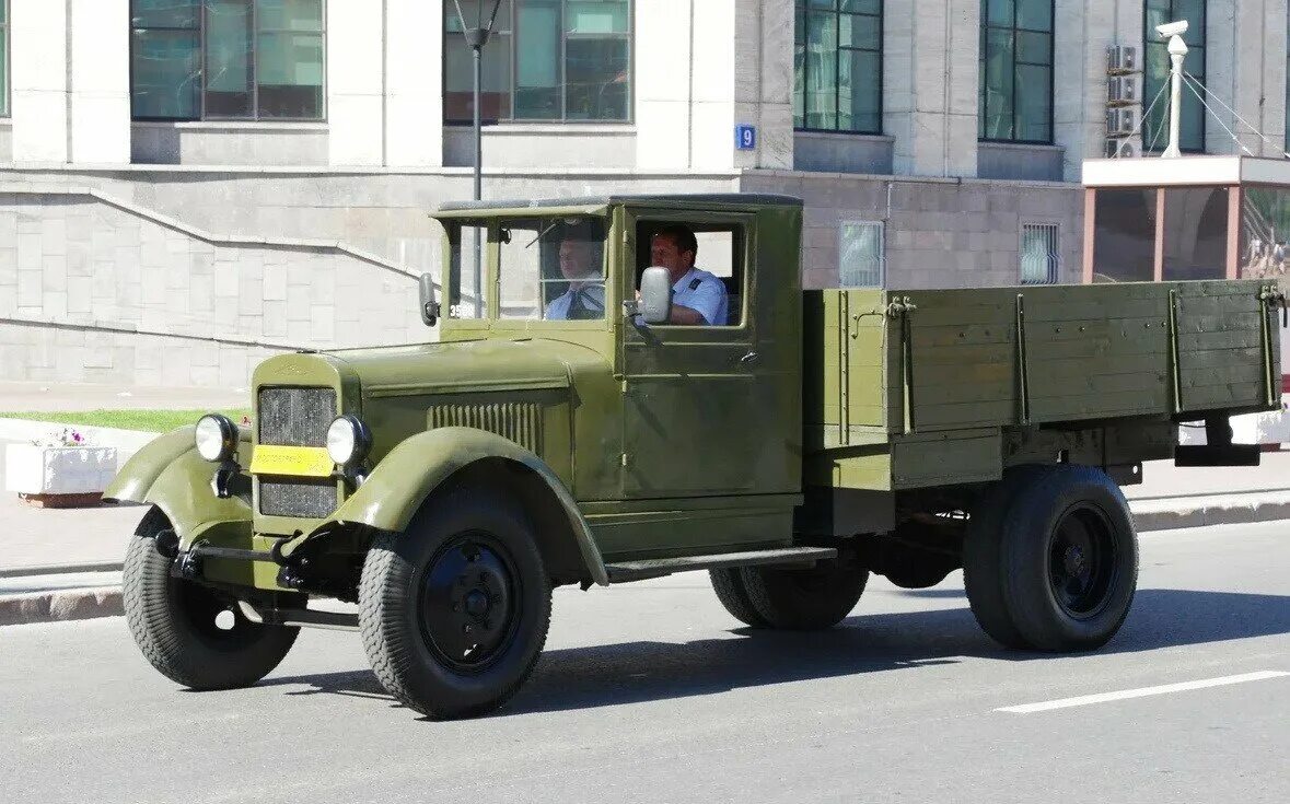 Зис грузовик. ЗИС-5 грузовой. Автомобиль ЗИС 5. Урал ЗИС 5. Грузовик ЗИС-5в.