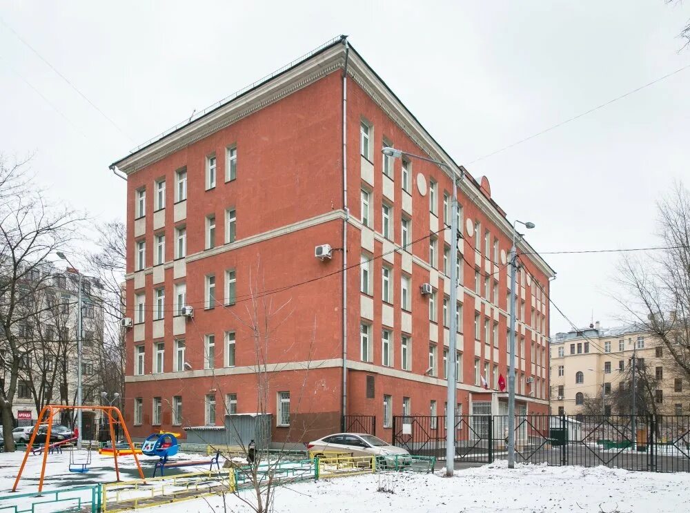 Школа при вшэ