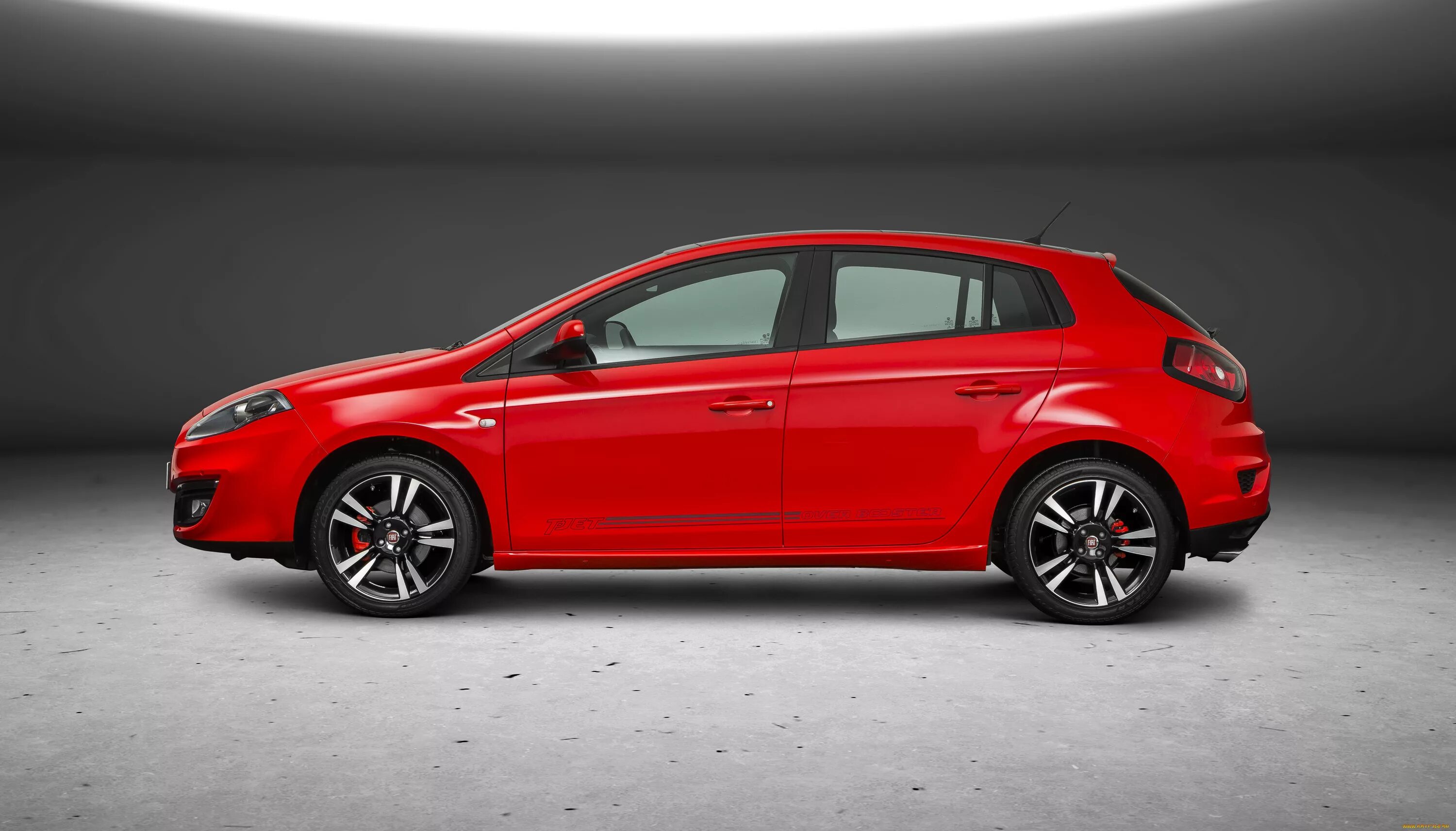 Фиат браво 4. Bravo красный. Fiat bravo 1 красный. Фиат браво 2 красный. Bravo красный.