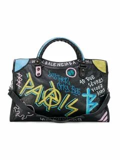 Balenciaga graffiti