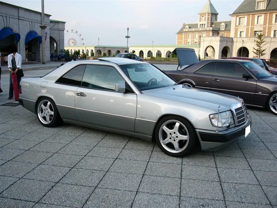 Mercedes w124 Coupe. Мерседес Бенц 124 купе. Мерседес w124 купе. Mercedes 124 купе.